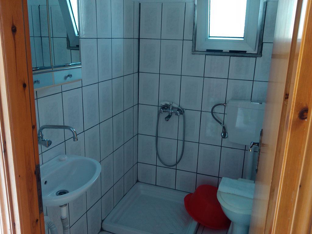 House Mantesos Lägenhet Koinyra Exteriör bild