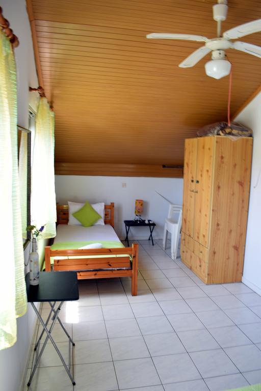 House Mantesos Lägenhet Koinyra Exteriör bild